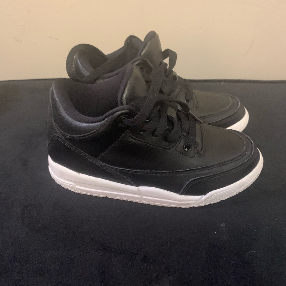 Jordan 3, never worn, excellent condition